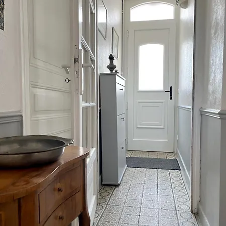 Maison Meuliere Du 34e Sacre, A Proximite Du Domaine Pommery 别墅 *
