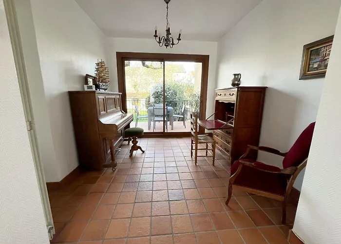 Maison Meulière Du 34e Sacre, à Proximité Du Domaine Pommery Villa