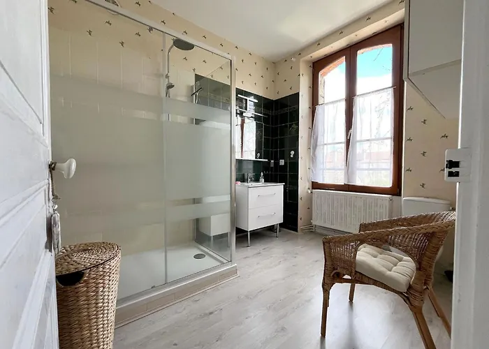 Maison Meulière Du 34e Sacre, à Proximité Du Domaine Pommery Villa