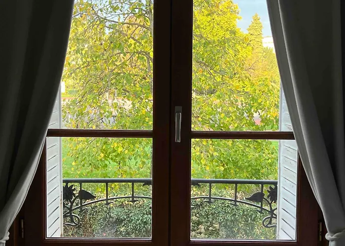 Maison Meulière Du 34e Sacre, à Proximité Du Domaine Pommery Villa